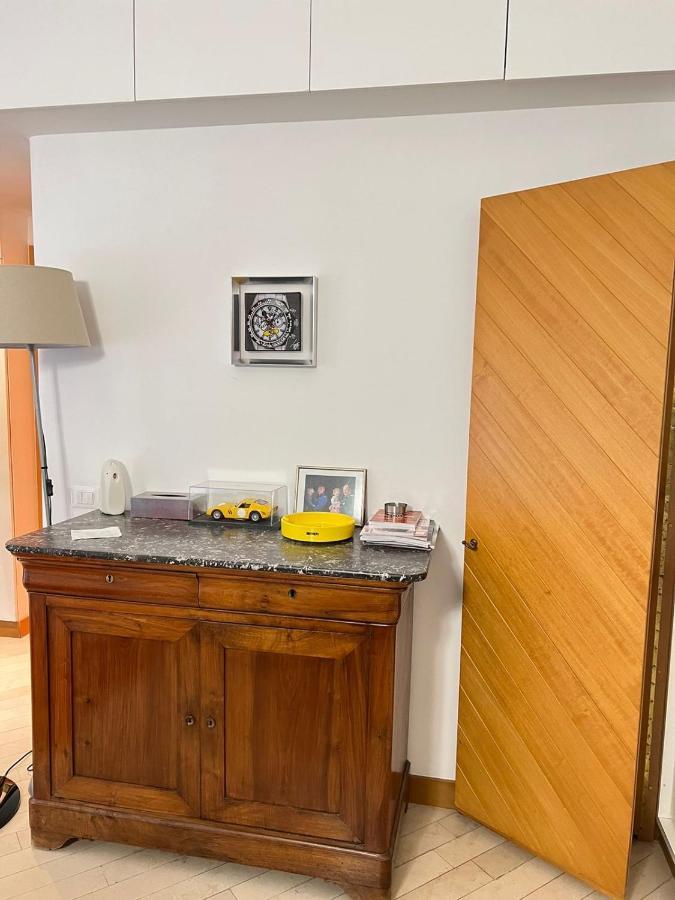 In Mc Center, 5min Walk To Casino & The Port And 1min From Underground Train Station * Mónaco